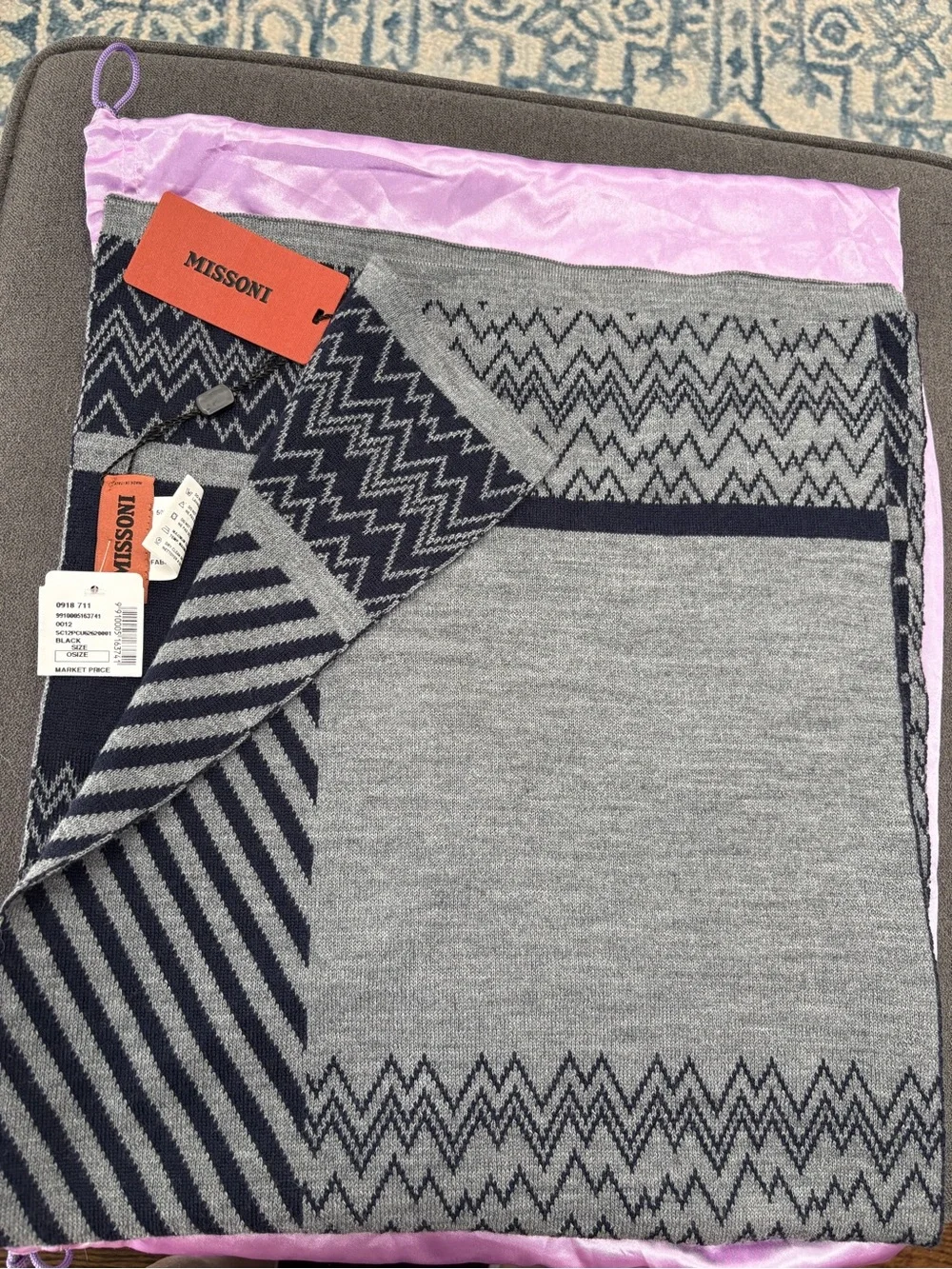 Missoni Gray & Navy Knit scarf with Graphic Zigzag Motif